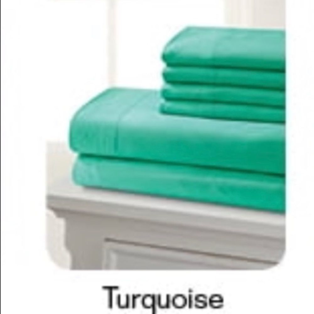 Turquoise NWT New bedding sheets  set 6pc SOFT